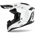Шлем кроссовый Airoh Aviator 3 Color Carbon Шлем кроссовый Airoh Aviator 3 Color Carbon
