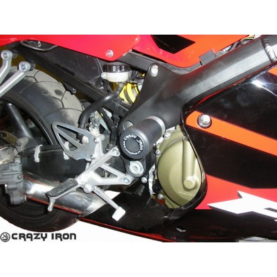 Слайдеры HONDA CBR600F4 в ось маятника